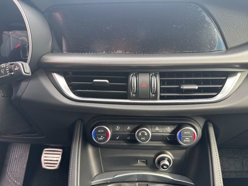 New 2026 Alfa Romeo Stelvio Sprint AWD/4WD image 16