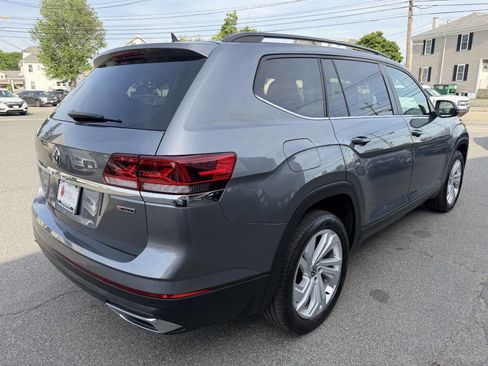 Used 2021 Volkswagen Atlas SE w/ Panoramic Sunroof Package AWD/4WD image 9