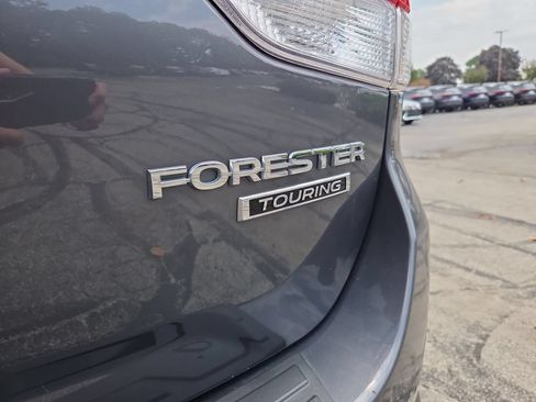 Used 2020 Subaru Forester Touring AWD/4WD image 29