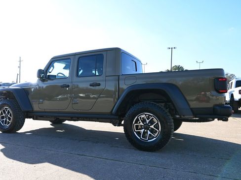 New 2026 Jeep Gladiator Rubicon image 2