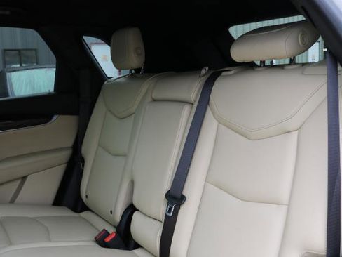 Used 2017 Cadillac XT5 FWD image 20