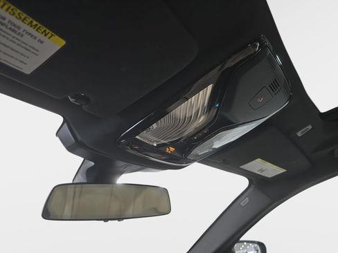 Used 2023 BMW 530e 530e iPerformance w/ Premium Package image 22