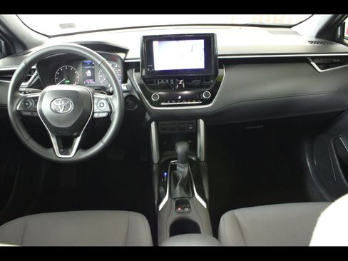 Used 2024 Toyota Corolla Cross AWD Hybrid image 15