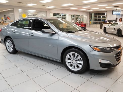 Used 2023 Chevrolet Malibu LT w/ LPO, Floor Liner Package FWD image 13