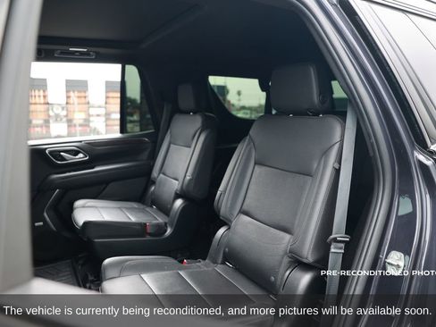 Used 2022 Chevrolet Tahoe Z71 image 12