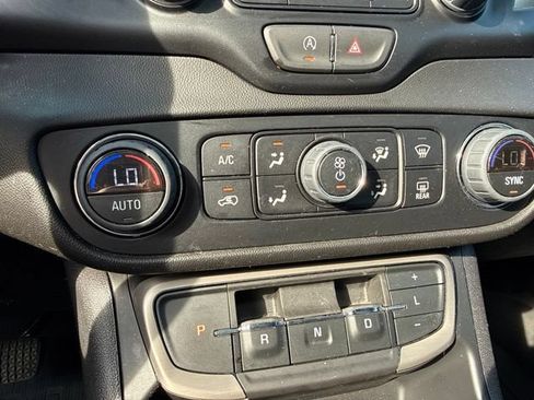 Used 2023 GMC Terrain Denali w/ LPO, Floor Liner Package AWD/4WD image 10
