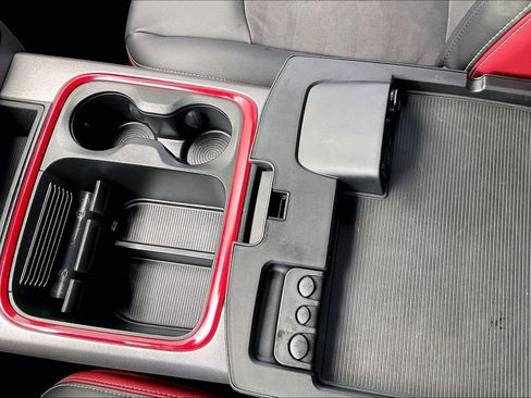 Used 2017 RAM 1500 Rebel AWD/4WD image 26