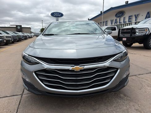 Used 2024 Chevrolet Malibu LT FWD image 3