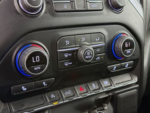Used 2021 Chevrolet Silverado 1500 LT image 23