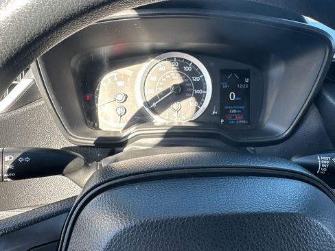 Used 2022 Toyota Corolla LE image 18