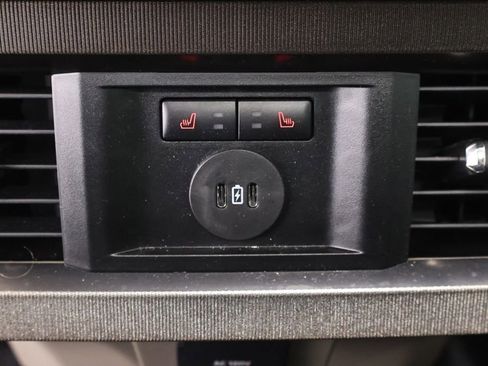 Certified 2025 Ford F350 Platinum w/ Platinum Plus Package image 17