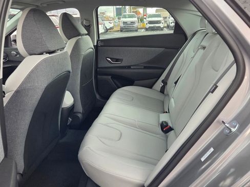New 2026 Hyundai Elantra Limited FWD image 6