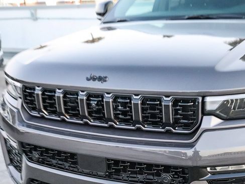 New 2026 Jeep Grand Cherokee Limited AWD/4WD image 6