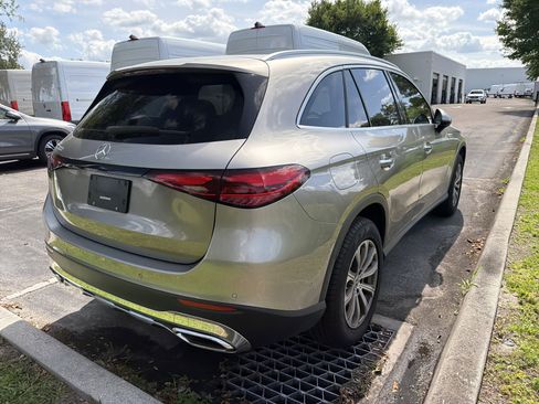 Certified 2023 Mercedes-Benz GLC 300 image 2