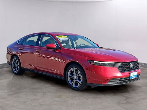 Certified 2023 Honda Accord EX image 25