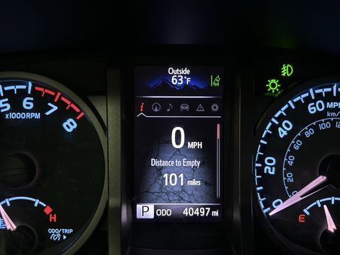 Used 2020 Toyota Tacoma TRD Off-Road image 26