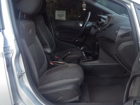 Used 2012 Ford Fiesta SE FWD image 25