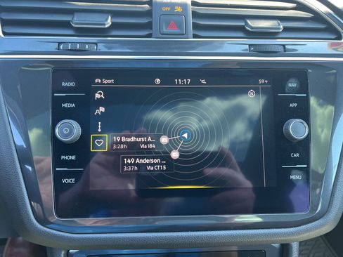 Used 2022 Volkswagen Tiguan SEL R-Line image 30