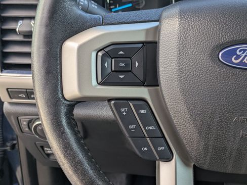 Used 2019 Ford F150 Lariat w/ Equipment Group 502A Luxury AWD/4WD image 17