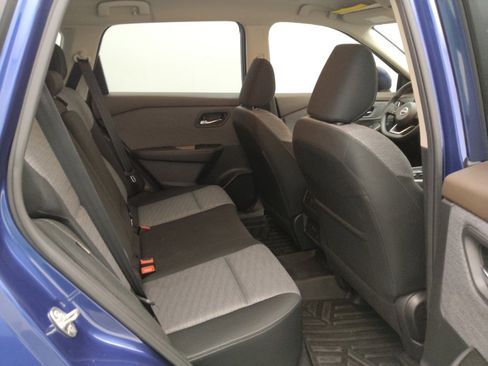 Used 2023 Nissan Rogue SV image 19