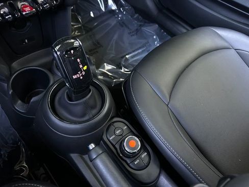 Used 2020 MINI Cooper 2-Door Hardtop w/ Storage Package image 24