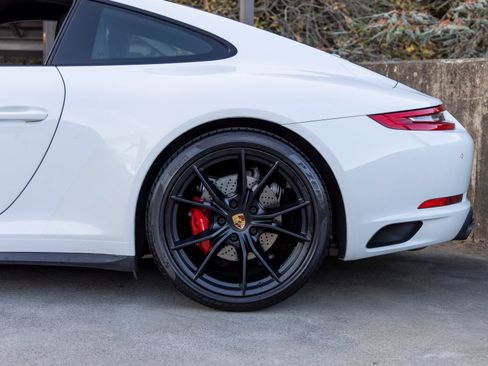 Certified 2019 Porsche 911 Carrera 4S image 16