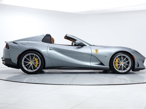Certified 2023 Ferrari 812 GTS RWD image 10