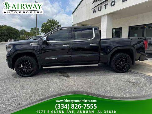 Used 2023 GMC Sierra 1500 Denali AWD/4WD image 10