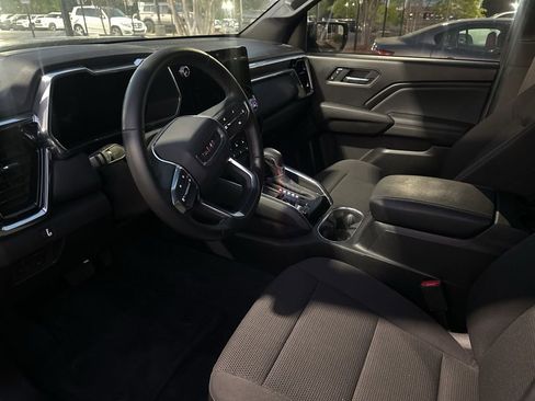 Used 2024 GMC Canyon Elevation w/ Convenience Package image 8