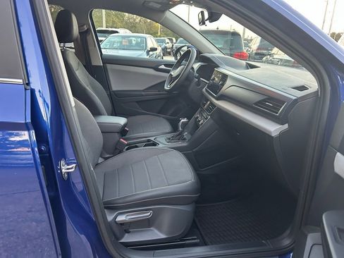 Used 2022 Volkswagen Taos SE w/ Driver Assistance Package image 32