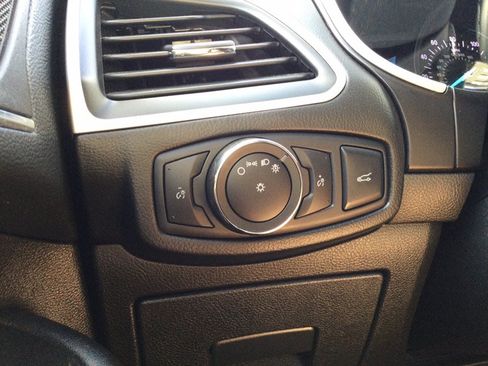 Used 2016 Ford Edge Sport w/ Technology Package AWD/4WD image 42