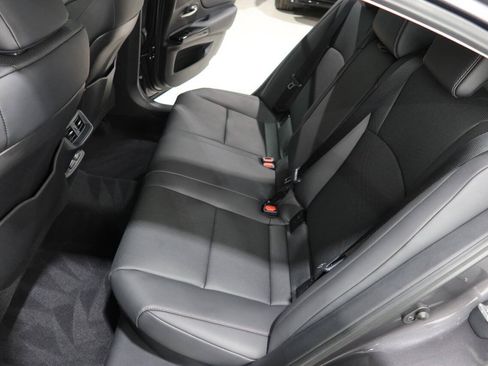 Used 2025 Lexus ES 300h F Sport w/ Accessory Package (Z2) FWD image 17