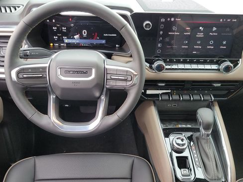 New 2026 GMC Canyon Denali image 11