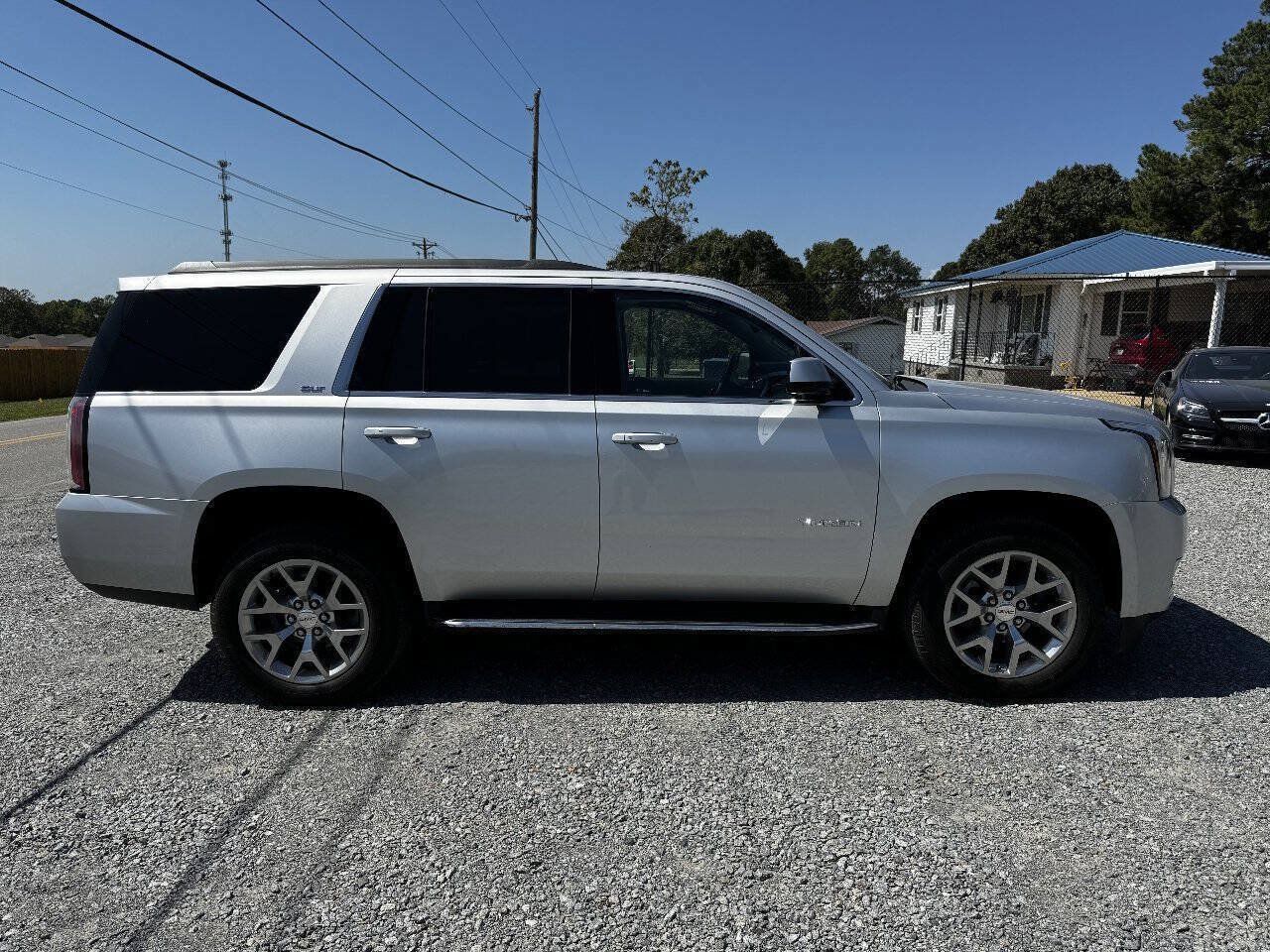 Used 2017 GMC Yukon SLT w/ Open Road Package AWD/4WD image 6