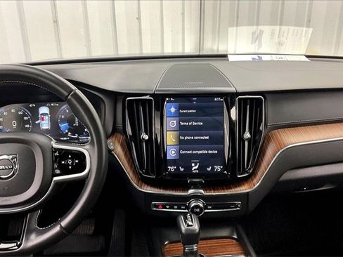 Used 2020 Volvo XC60 T5 Inscription w/ Protection Package Premier image 6