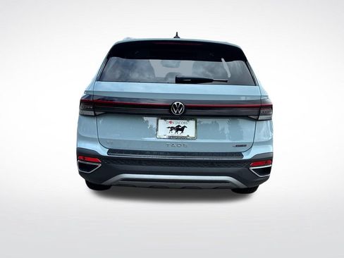 New 2026 Volkswagen Taos SE AWD/4WD image 4