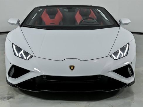 Used 2023 Lamborghini Huracan EVO RWD image 5