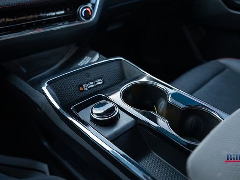 Used 2025 Chevrolet Equinox RS w/ Safety and Technology Package image 13