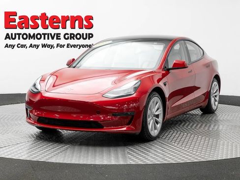 Used 2021 Tesla Model 3 Standard Range Plus RWD image 1