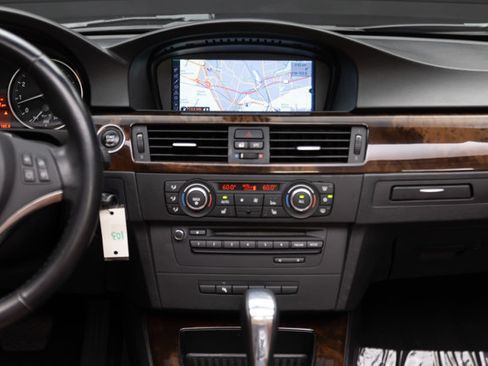 Used 2011 BMW 328i Convertible RWD image 78