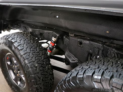 Used 2022 Jeep Gladiator Rubicon w/ LED Lighting Group image 8