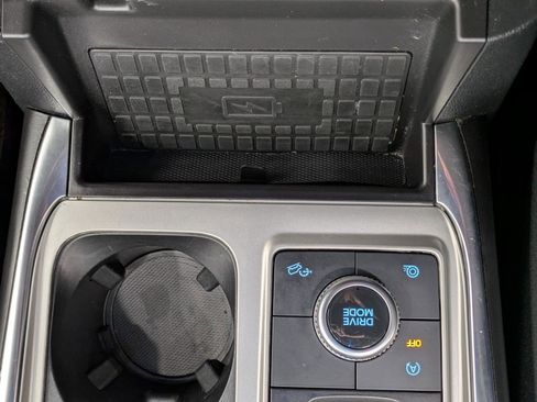 Used 2022 Ford Explorer Limited image 5