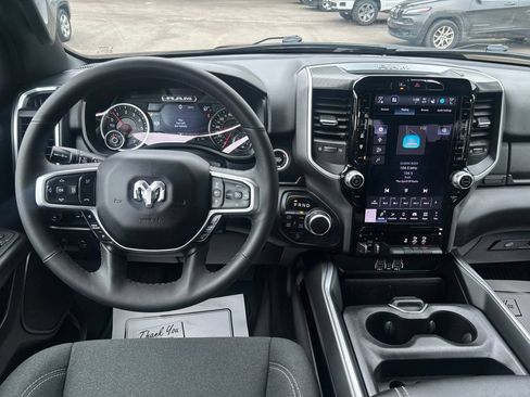 Used 2025 RAM 1500 Big Horn AWD/4WD image 17