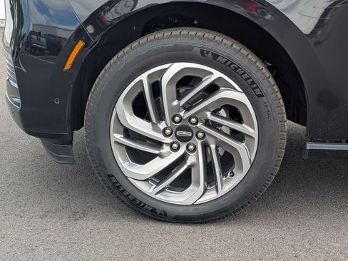 Used 2025 Lincoln Navigator Reserve AWD/4WD image 27