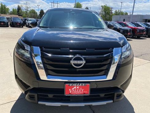 Certified 2025 Nissan Pathfinder SL AWD/4WD image 8