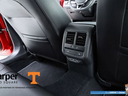 Used 2022 Volkswagen Passat 2.0T FWD image 38