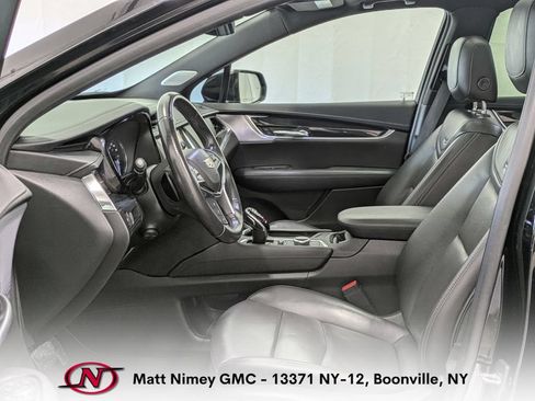 Used 2020 Cadillac XT5 Premium Luxury FWD image 5