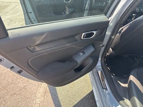 Used 2023 Honda Civic Sport image 29