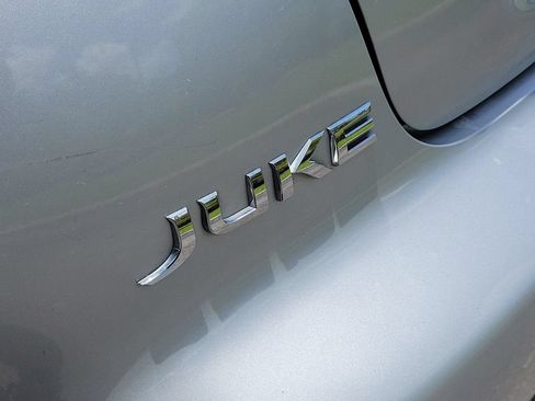 Used 2015 Nissan Juke S FWD image 5