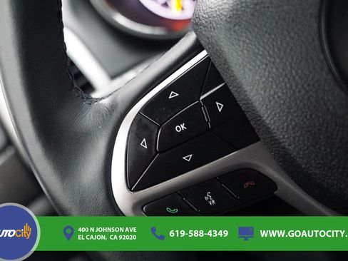 Used 2018 Jeep Grand Cherokee Altitude RWD image 20